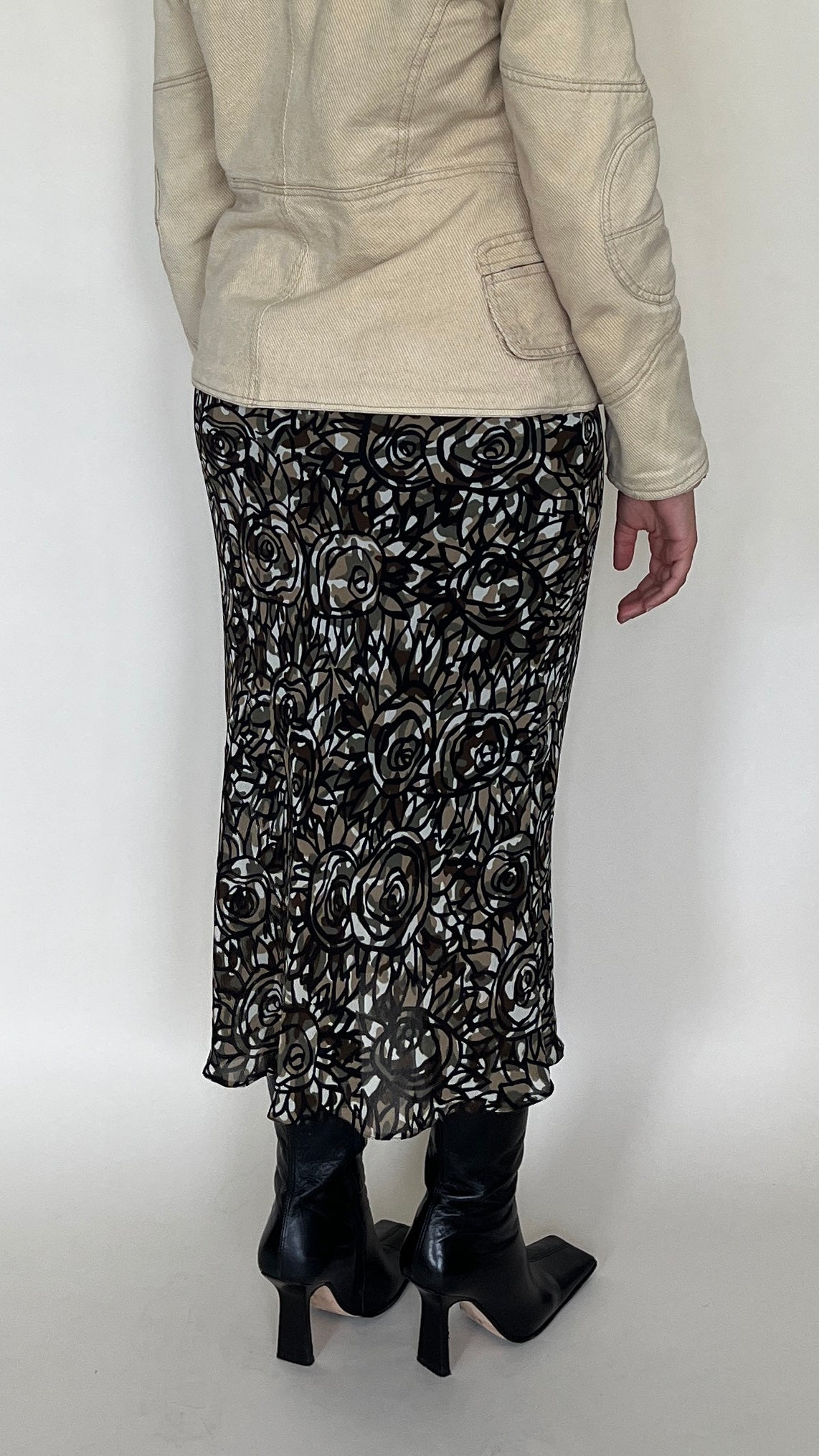 Jupe midi camo fleurie