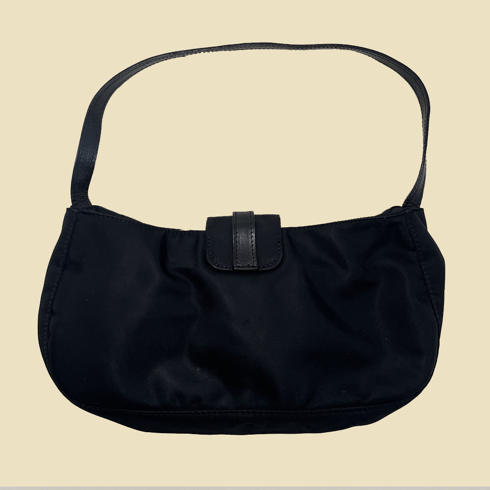 Sac baguette en nylon noir