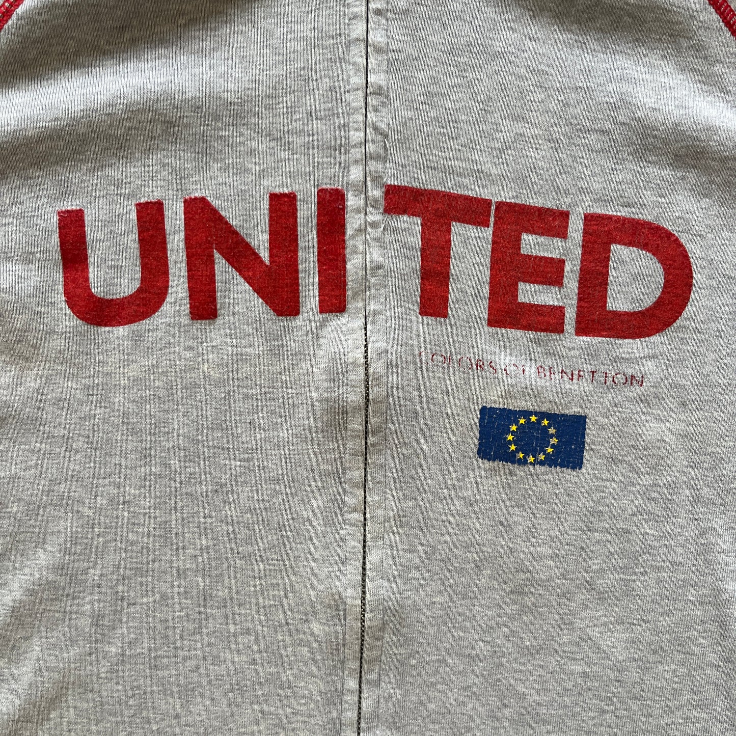 Veste de sport zippée rouge et gris