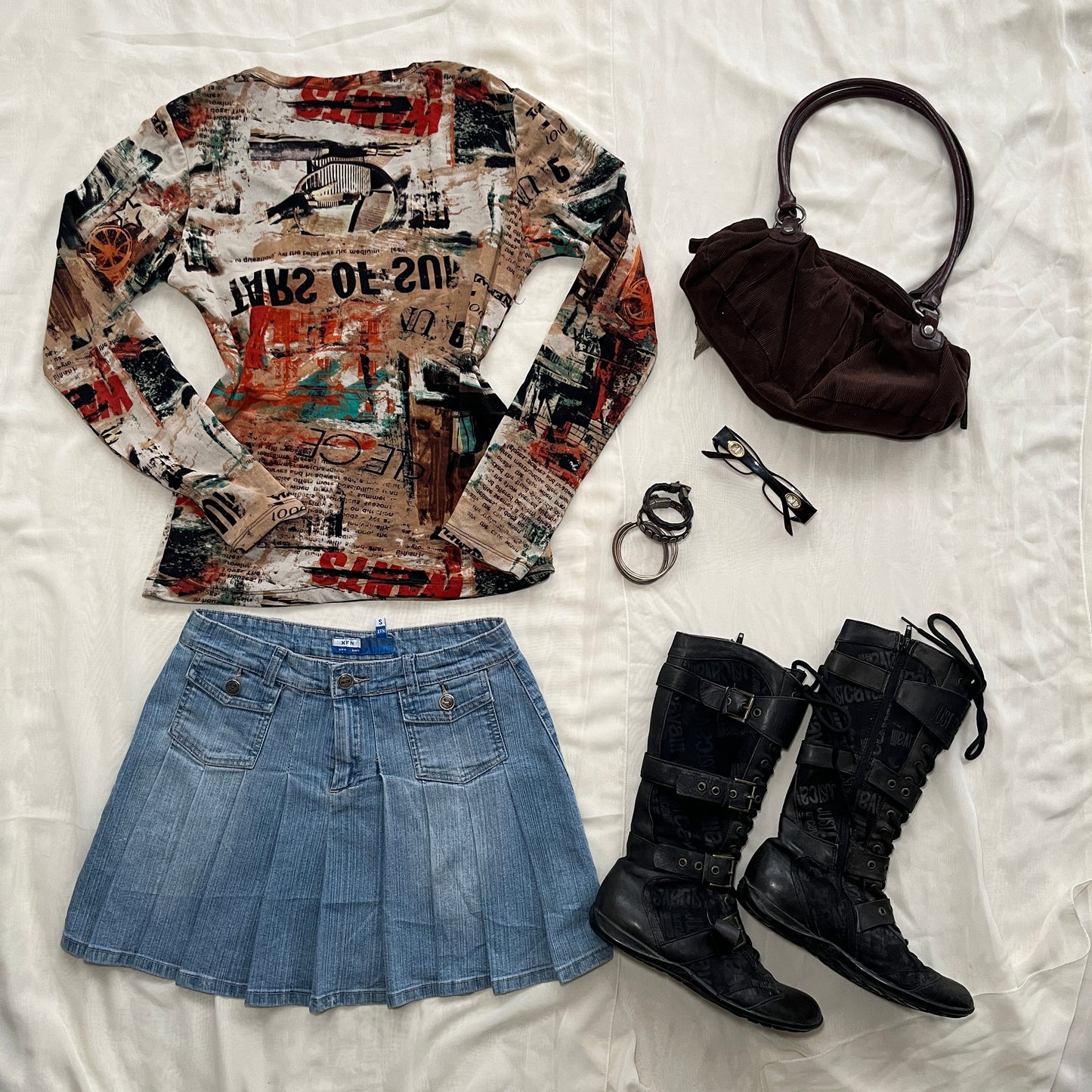 Mini jupe plissée en denim clair