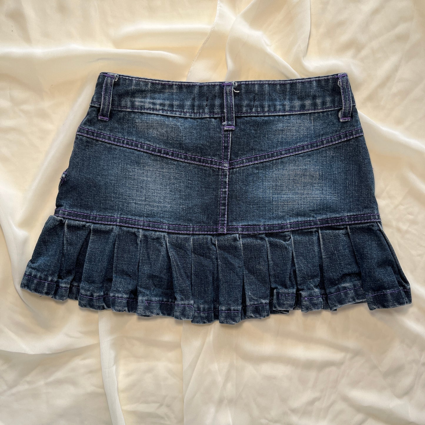 Mini jupe en jean et strass