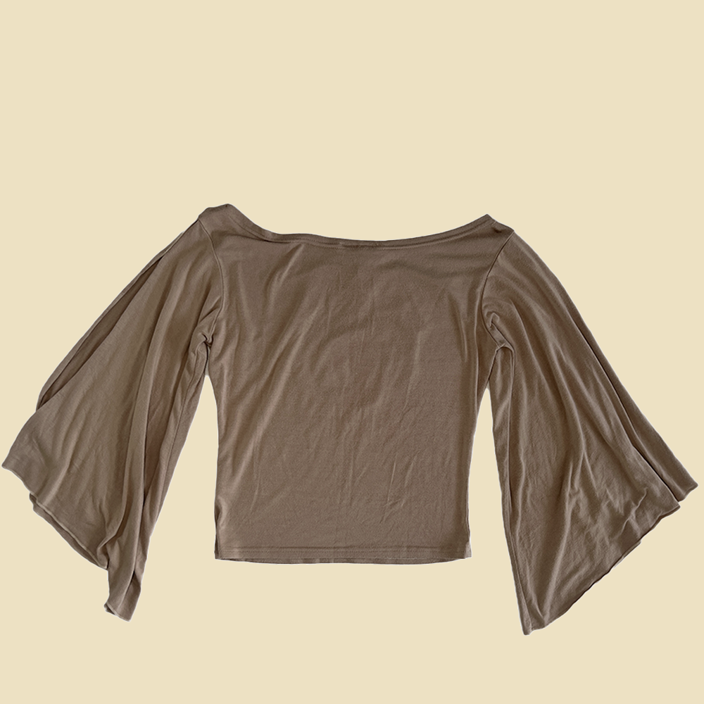 Top beige col bardot