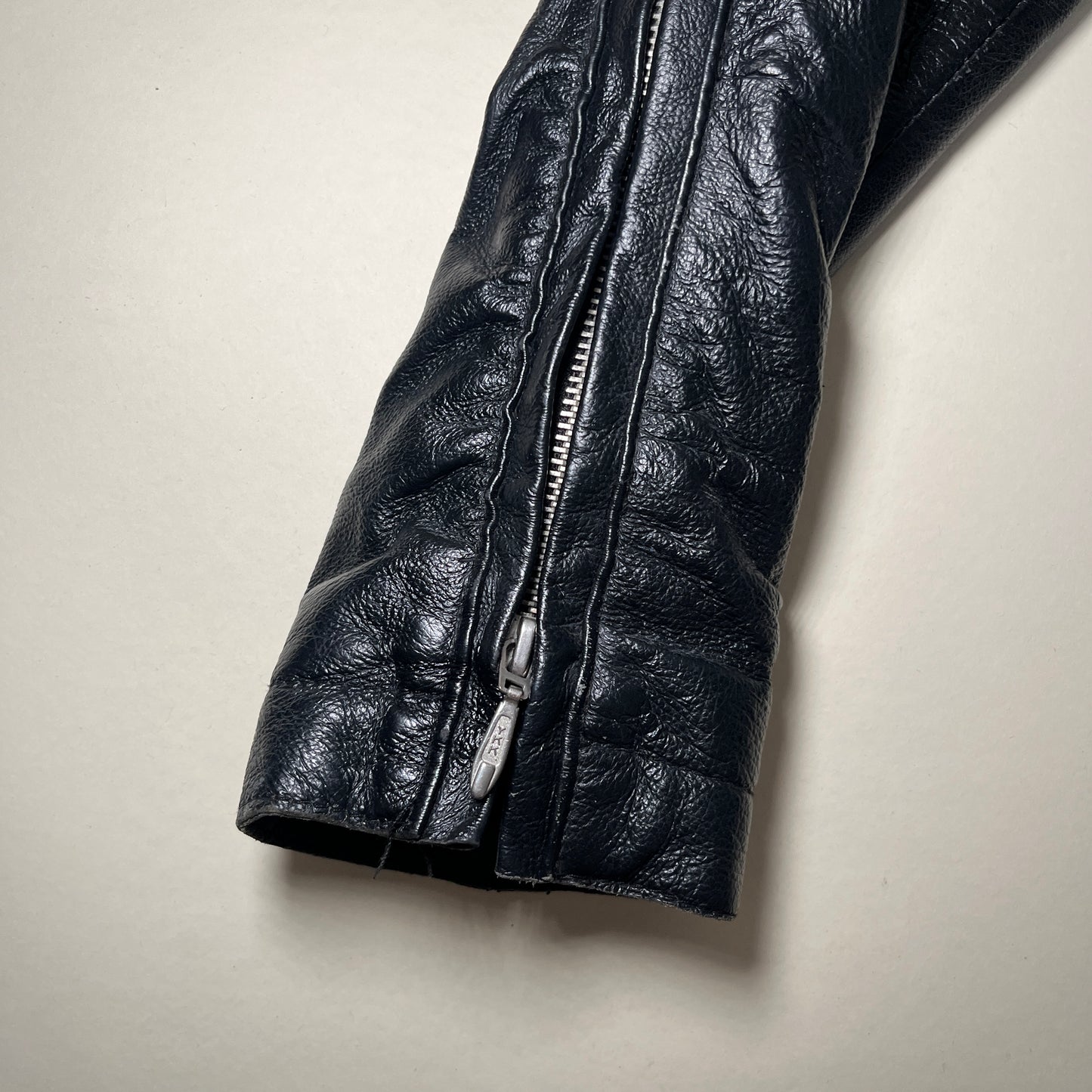 Veste biker zippée en cuir noir