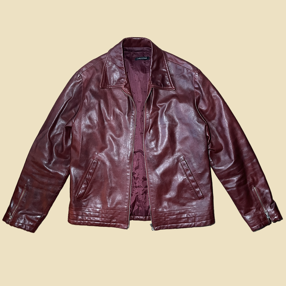 Veste zippée en cuir bordeaux