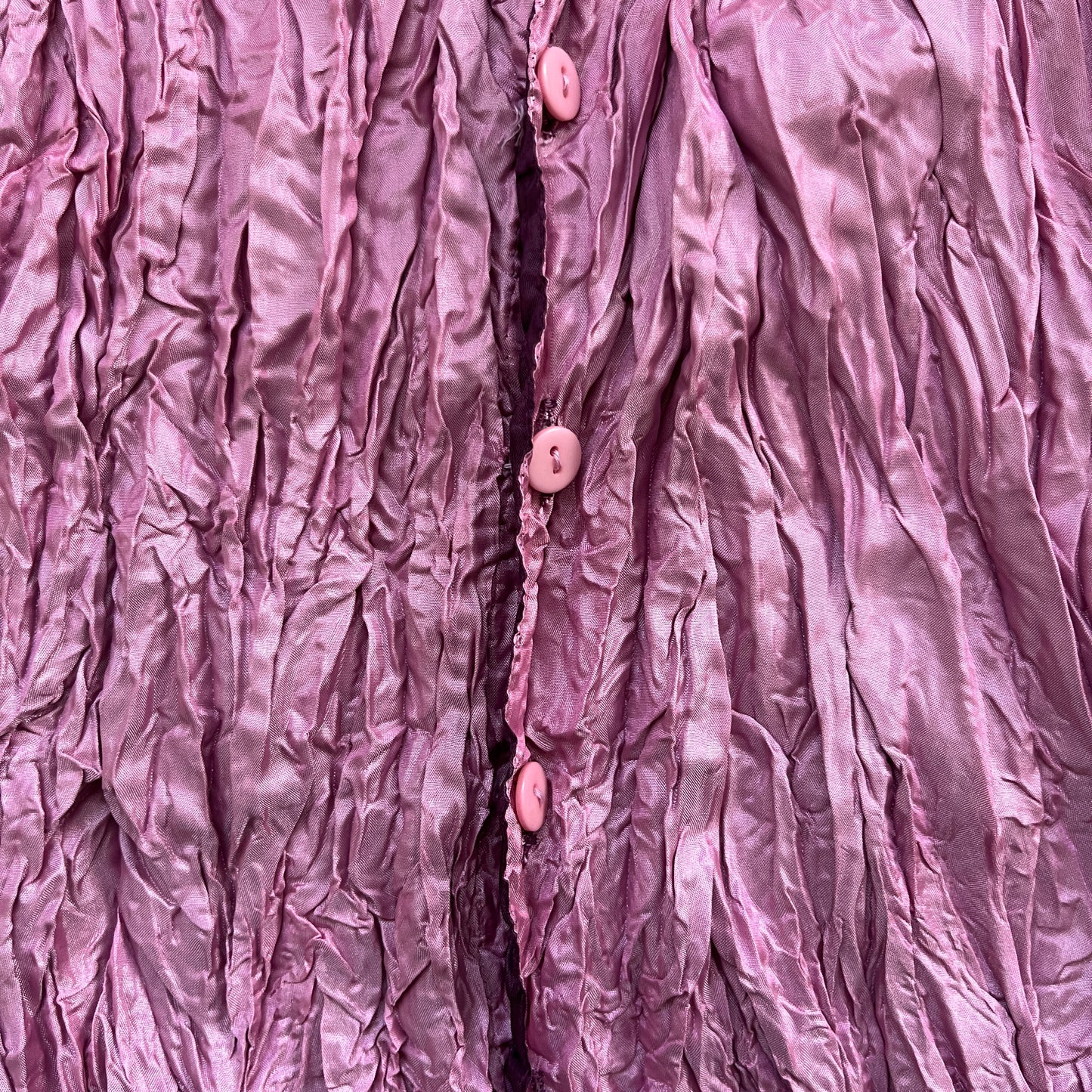 Chemise froissée satinée réversible rose et violet