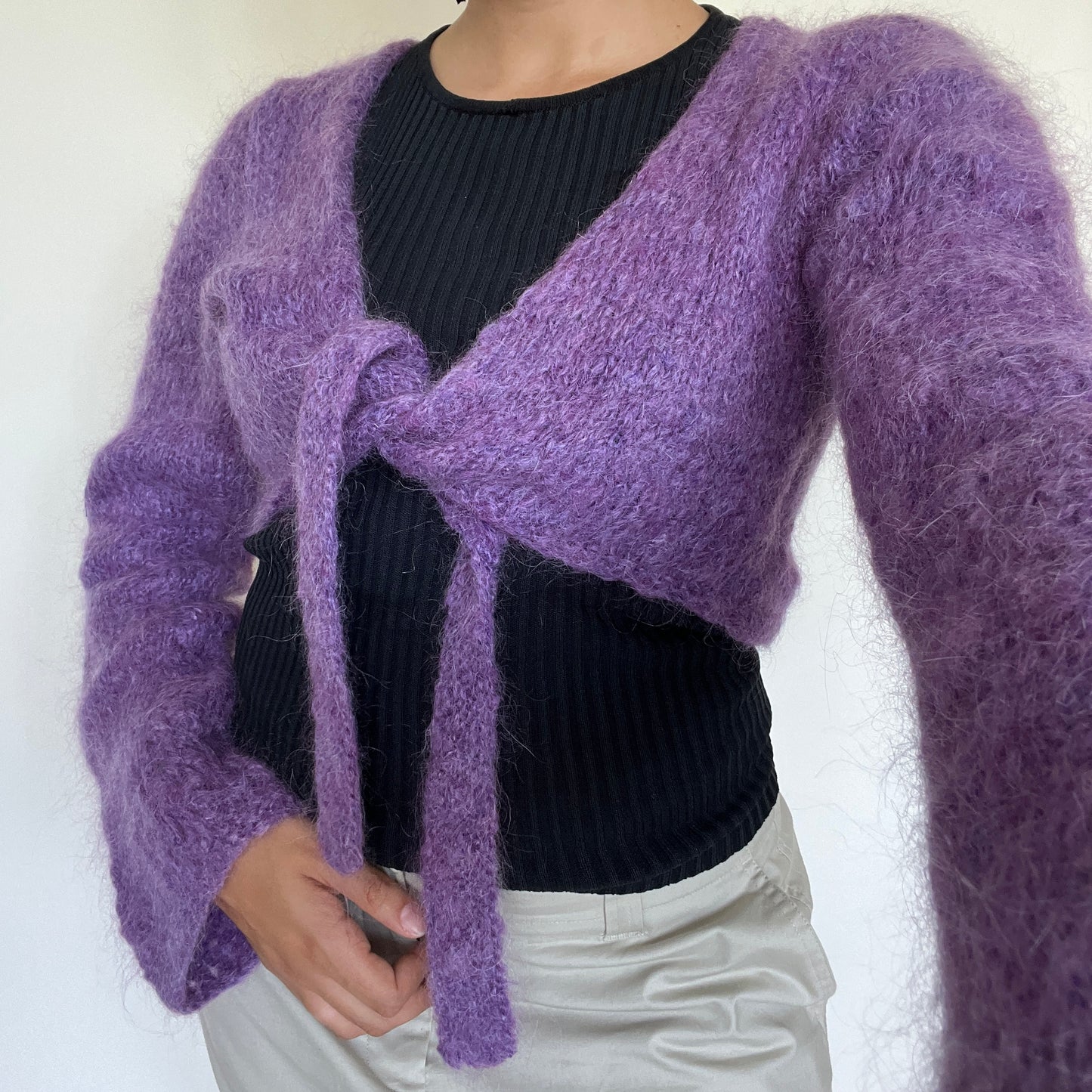 Cardigan court violet en laine