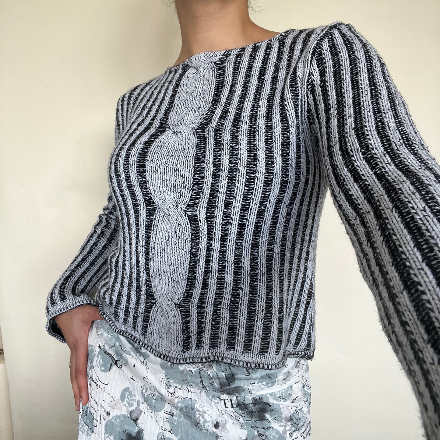 Pull côtelé tressé gris bleu