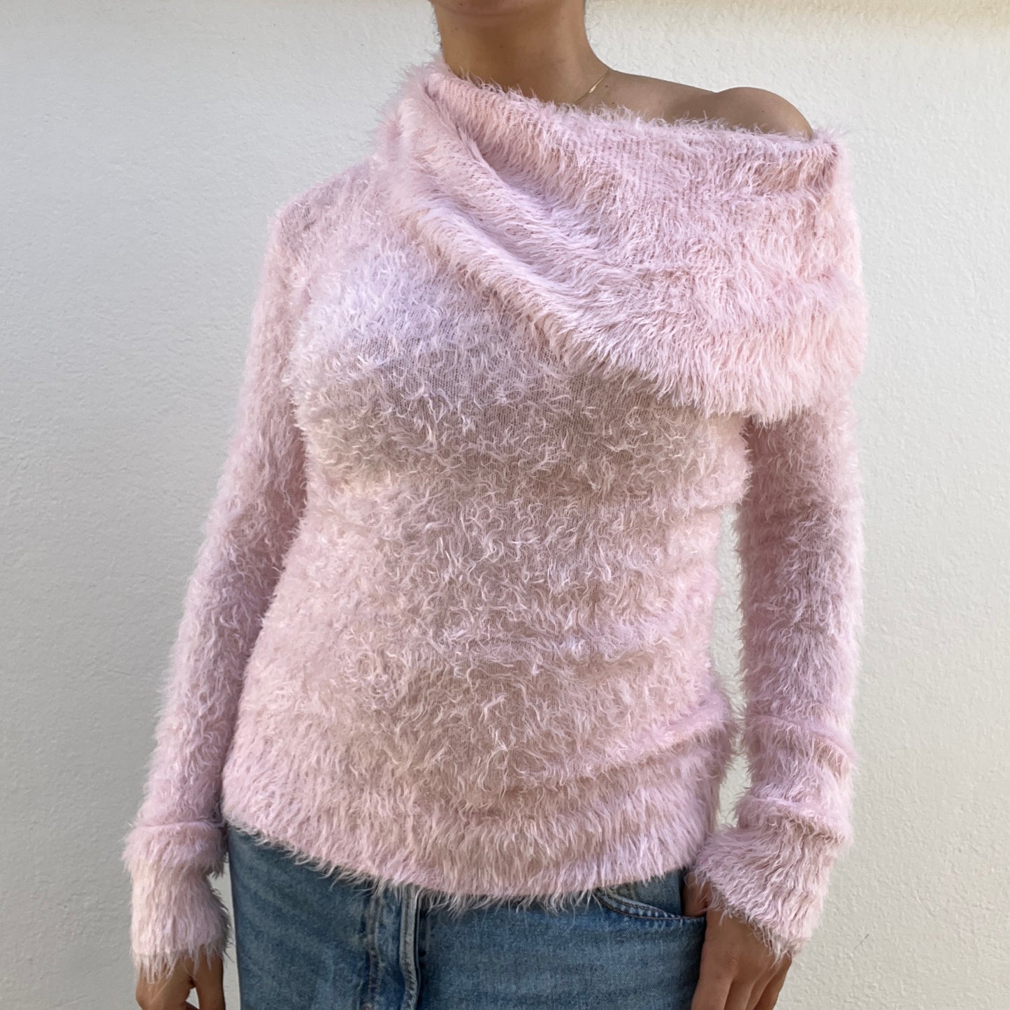 Pull rose duveteux coquette y2k