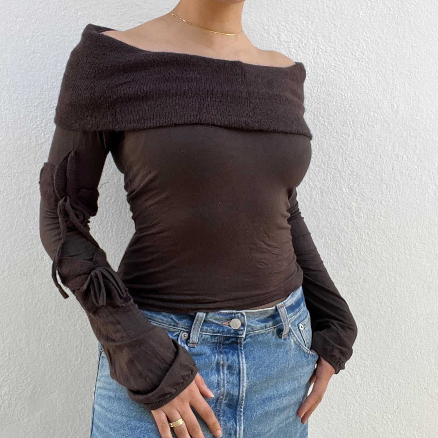 Pull off shoulder marron en mohair